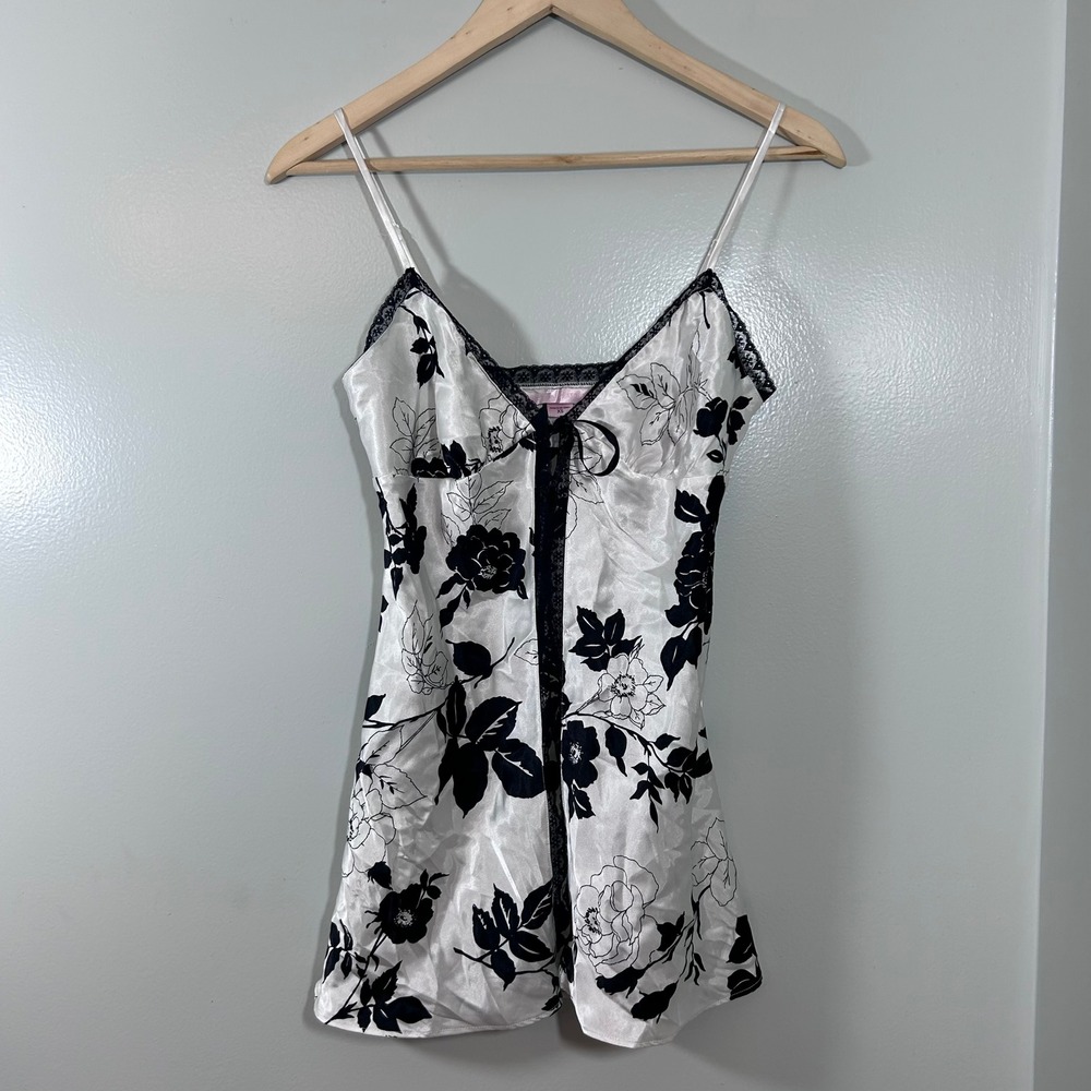 Victorias Secret Satin Floral Chemise Babydoll White Black Lace Trim XS